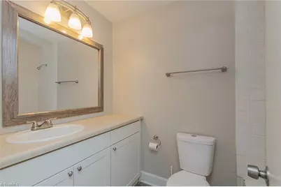 2821 Bleeker Square, Winston-Salem, NC 27106 - Photo 21