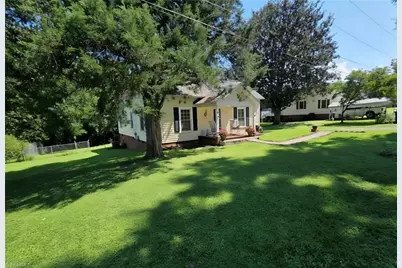 206 Village Avenue, Randleman, NC 27317 - Photo 19