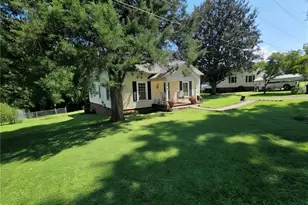 206 Village Ave, Randleman, NC 27317 - Photo 19
