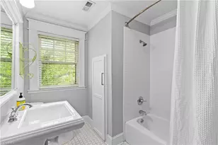 601 Colonial Dr, High Point, NC 27262 - Photo 25