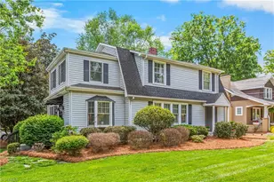 601 Colonial Dr, High Point, NC 27262 - Photo 1