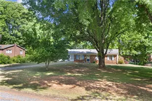 9241 Sahabi Rd, Kernersville, NC 27284 - Photo 3