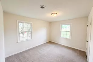 2440 Londonderry Rd, Kernersville, NC 27284 - Photo 13