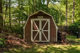 195 Vancouver Ct, Kernersville, NC 27284 - Photo 37