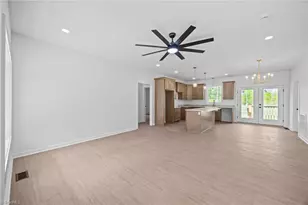 218 Fishermans Point Rd, Roxboro, NC 27574 - Photo 9