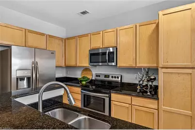 411 W Washington Street #106, Greensboro, NC 27401 - Photo 11