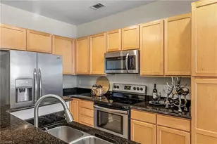 411 W Washington St, Greensboro, NC 27401 - Photo 9