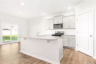 1531 Carisbrooke Dr, Mebane, NC 27302 - Photo 3