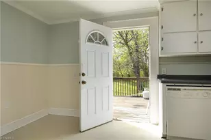 3046 Cherokee Dr, Elon, NC 27244 - Photo 13