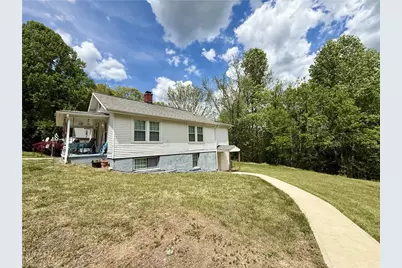 1098 6th Street #A & B, North Wilkesboro, NC 28659 - Photo 1
