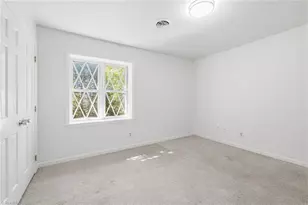 6 Fountain View Cir, Greensboro, NC 27405 - Photo 27