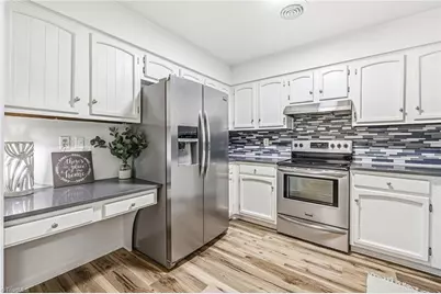 6 Fountain View Circle #H, Greensboro, NC 27405 - Photo 15