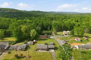 2356 Brushy Mountain Rd, Wilkesboro, NC 28697 - Photo 33