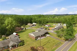 2356 Brushy Mountain Rd, Wilkesboro, NC 28697 - Photo 31