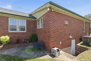 2356 Brushy Mountain Rd, Wilkesboro, NC 28697 - Photo 27