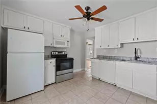 204 W Brower Ave, Liberty, NC 27298 - Photo 3