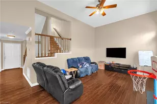 9 Compton Ct, Greensboro, NC 27407 - Photo 9