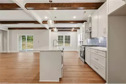 201 Indian Wells Circle, Lexington, NC 27295 - Photo 7