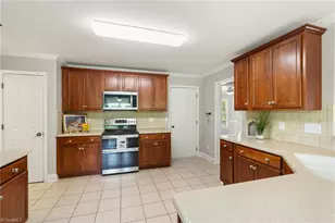7084 Bridgewood Rd, Clemmons, NC 27012 - Photo 15