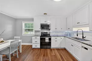 504 N Greenbriar St, Liberty, NC 27298 - Photo 15