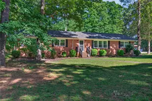 504 N Greenbriar St, Liberty, NC 27298 - Photo 33