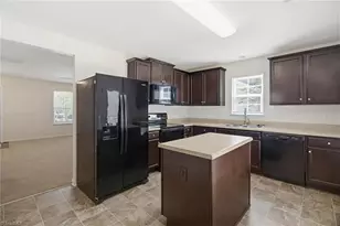 2806 Glenn Abbey Ln, Browns Summit, NC 27214 - Photo 3