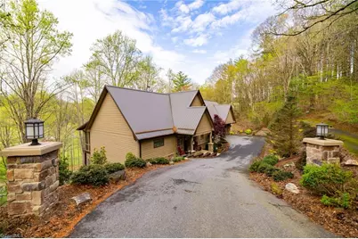 594 Village Pine Drive, Jefferson, NC 28640 - Photo 3