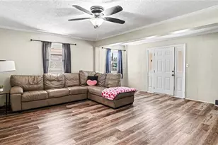 302 Huntington Park, Thomasville, NC 27360 - Photo 7