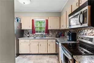 7166 Mantlewood Ln, Kernersville, NC 27284 - Photo 13