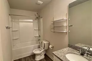 3829 Miller Dr, Greensboro, NC 27405 - Photo 17