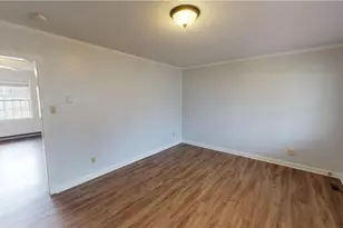 108 Wilson St, Yadkinville, NC 27055 - Photo 5