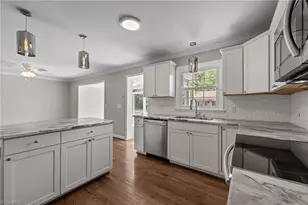 4200 Driftwood Rd, Greensboro, NC 27455 - Photo 13