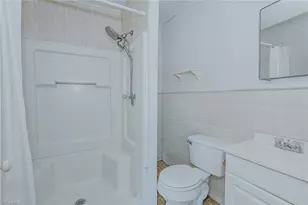 301 W Lee St, Mebane, NC 27302 - Photo 11