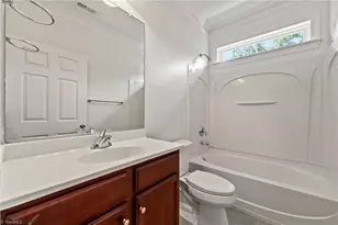 2710 Kingsbury Ct, Burlington, NC 27215 - Photo 23