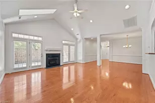 2710 Kingsbury Ct, Burlington, NC 27215 - Photo 9