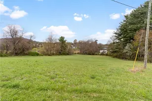 59 Memorial Park Dr, Sparta, NC 28675 - Photo 9