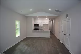 2915 Bainbridge Dr, Winston-Salem, NC 27105 - Photo 5