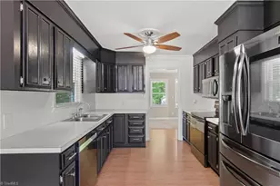 5245 Seward Cir, Pfafftown, NC 27040 - Photo 9