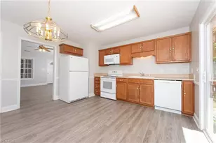 3812 Fritz St, Winston-Salem, NC 27104 - Photo 11