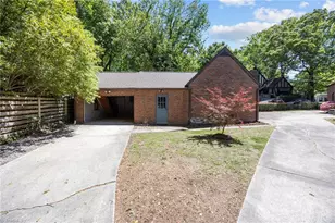 224 W Colonial Dr, Thomasville, NC 27360 - Photo 41