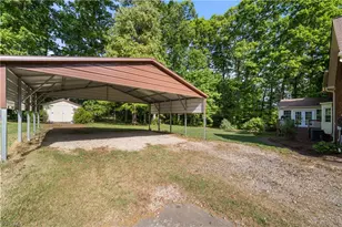 949 Aquaview Dr, Kernersville, NC 27284 - Photo 31