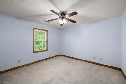 949 Aquaview Drive, Kernersville, NC 27284 - Photo 33