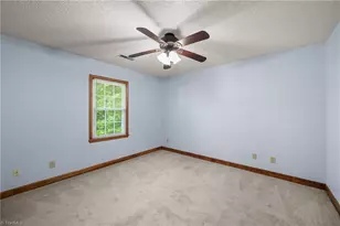 949 Aquaview Dr, Kernersville, NC 27284 - Photo 33