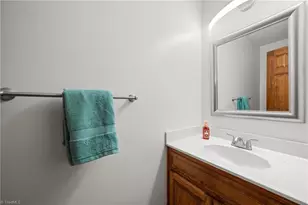 949 Aquaview Dr, Kernersville, NC 27284 - Photo 17