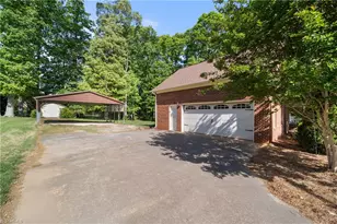 949 Aquaview Dr, Kernersville, NC 27284 - Photo 43