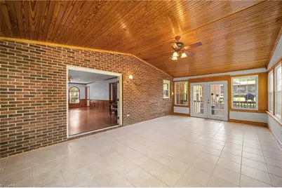 949 Aquaview Drive, Kernersville, NC 27284 - Photo 21
