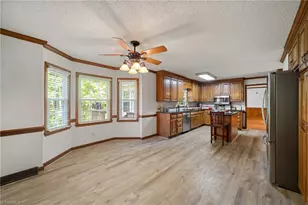 949 Aquaview Dr, Kernersville, NC 27284 - Photo 15