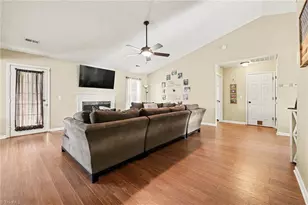 5508 Grapevine Ct, Greensboro, NC 27405 - Photo 5