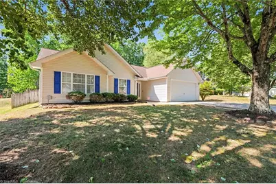 5508 Grapevine Court, Greensboro, NC 27405 - Photo 3