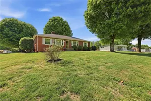 631 Rock Creek Rd, North Wilkesboro, NC 28659 - Photo 9